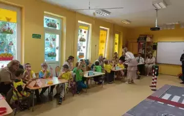 zespoły dzieci z przedszkoli zgierskich 