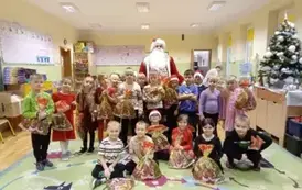 dzieci z Mikołajem