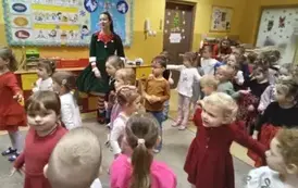animacje świąteczne z elfami i Mikołajem