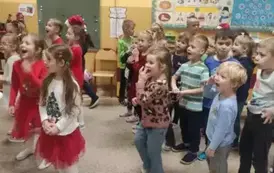 animacje świąteczne z elfami i Mikołajem