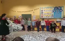 animacje świąteczne z elfami i Mikołajem