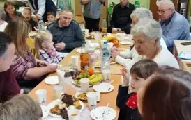 poczęstunek dla dziadk&oacute;w