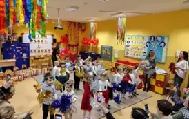 dzieci występują przed dziadkami