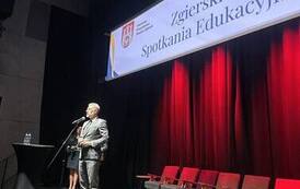 przemawia prezydent miasta Zgierza