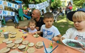 malowanie na drewnie