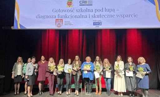 prelegenci konferencji na scenie w Starym Młynie w Zgierzu