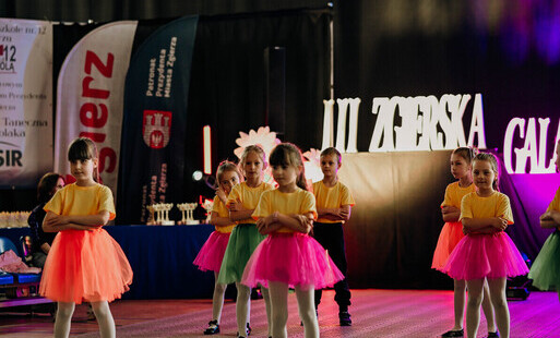 taniec dzieci z grupy 7